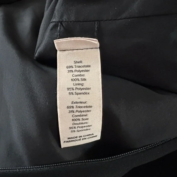 Cinq A Sept Top, V Neck, Size Small - Picture 10 of 10